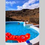 בית נופש Playa Marina Eco - Arrieta View Tabayesco