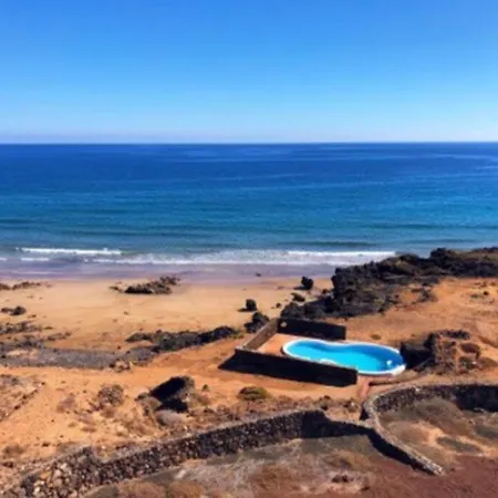 Playa Marina Eco - Arrieta View Tabayesco